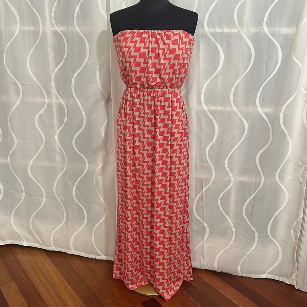Three Pink Hearts Trixxi Coral & Tan, Strapless Dress, Size Medium